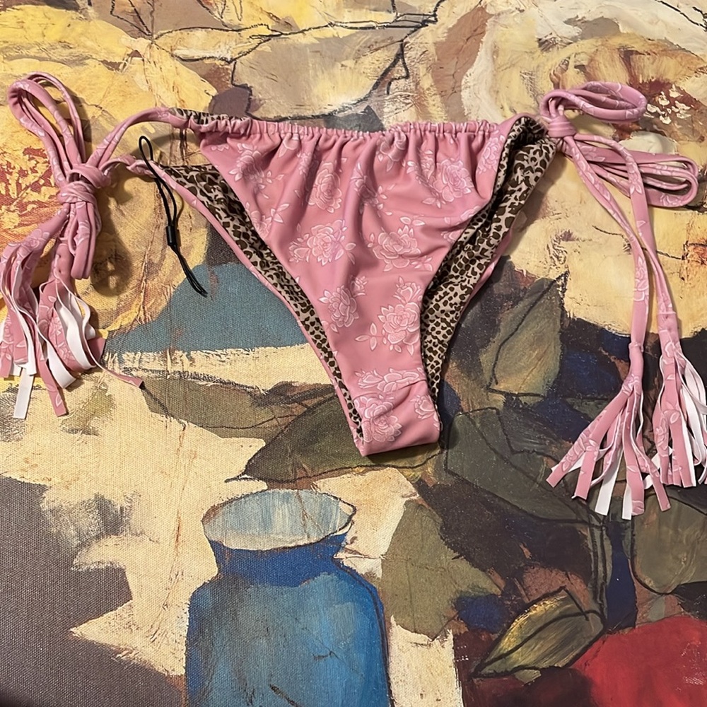 Bikini Bottom - Picture 5 of 6